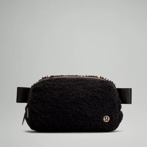 Brand New Lululemon Black Fleece Everywhere Belt Bag